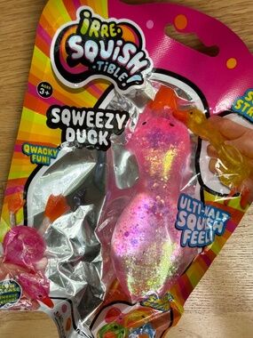 Ships Today Irre-Squish-tible! Sqweezy Duck Pink